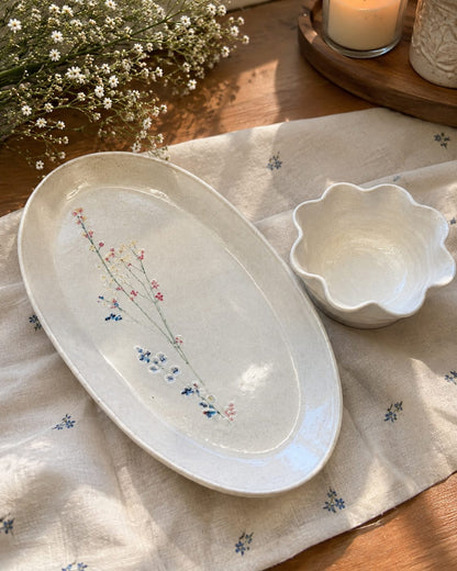 The Baby’s Breath Pressed Platter & Petal Bowl Set
