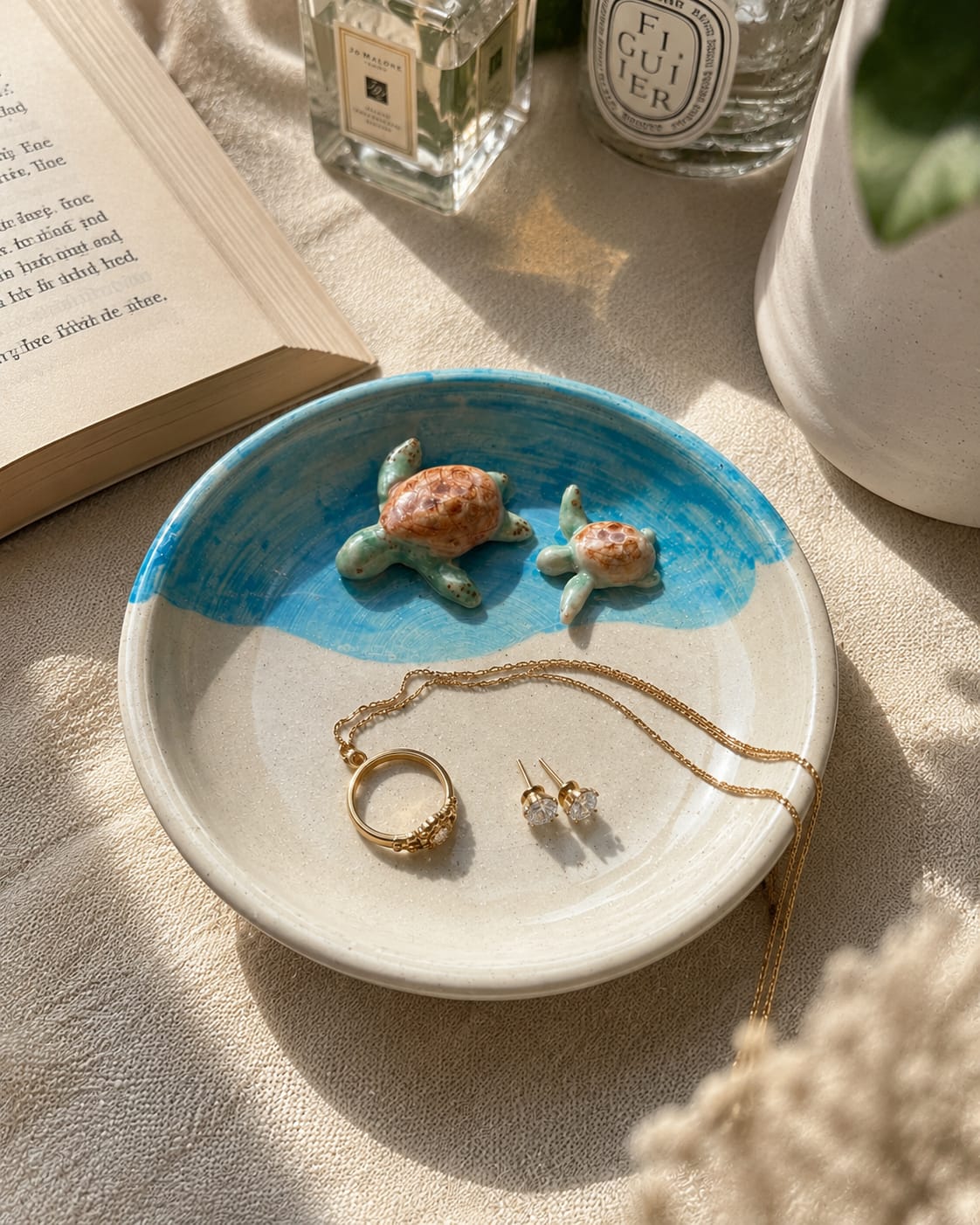Handmade Sea Turtle Keepsake Dish - Coastal Ceramic Jewellery Dish.